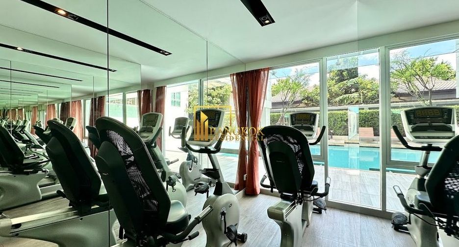 For rent 2 bedrooms condo in Watthana, Bangkok