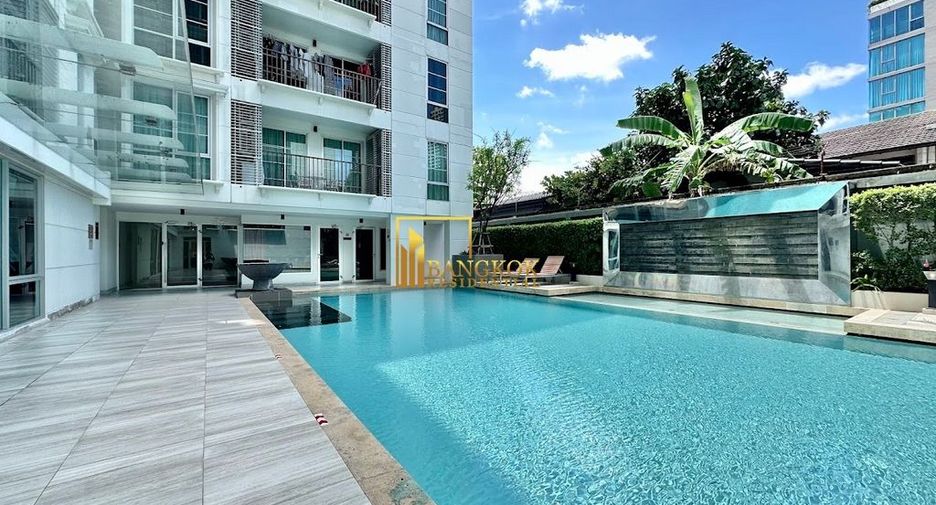 For rent 2 bedrooms condo in Watthana, Bangkok