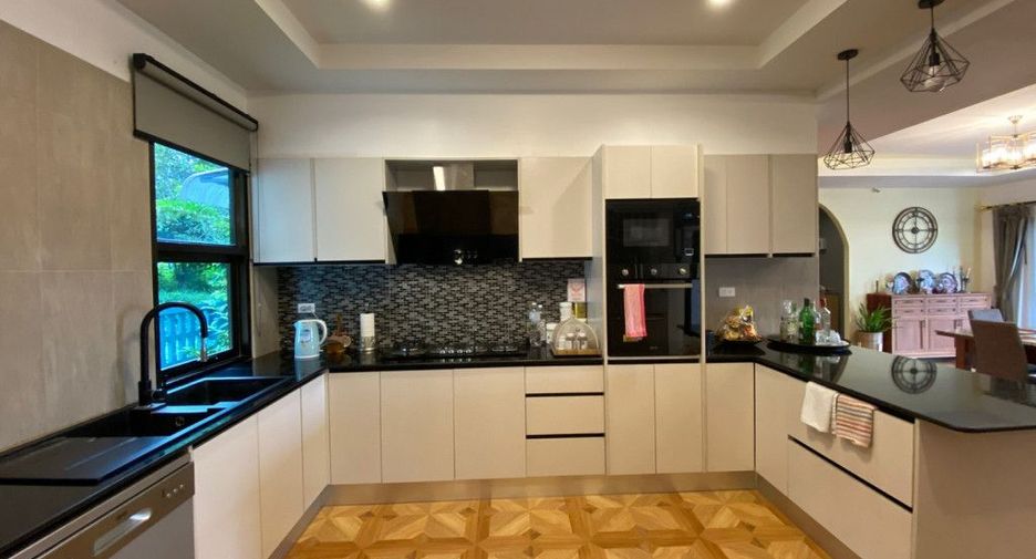 Casa en venta de 10 habitaciones en Mae On, Chiang Mai