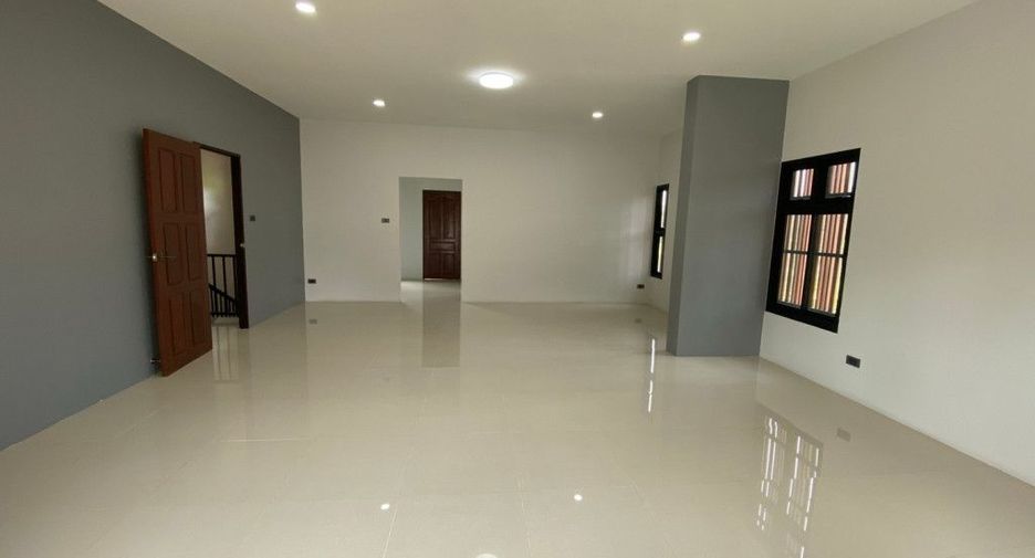 Casa en venta de 10 habitaciones en Mae On, Chiang Mai