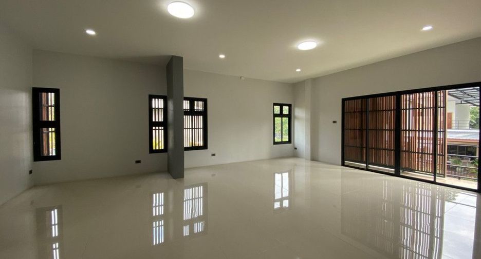 Casa en venta de 10 habitaciones en Mae On, Chiang Mai