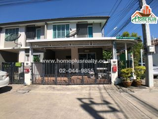 出售 3 卧室 联排别墅 在 Khlong Sam Wa, 曼谷