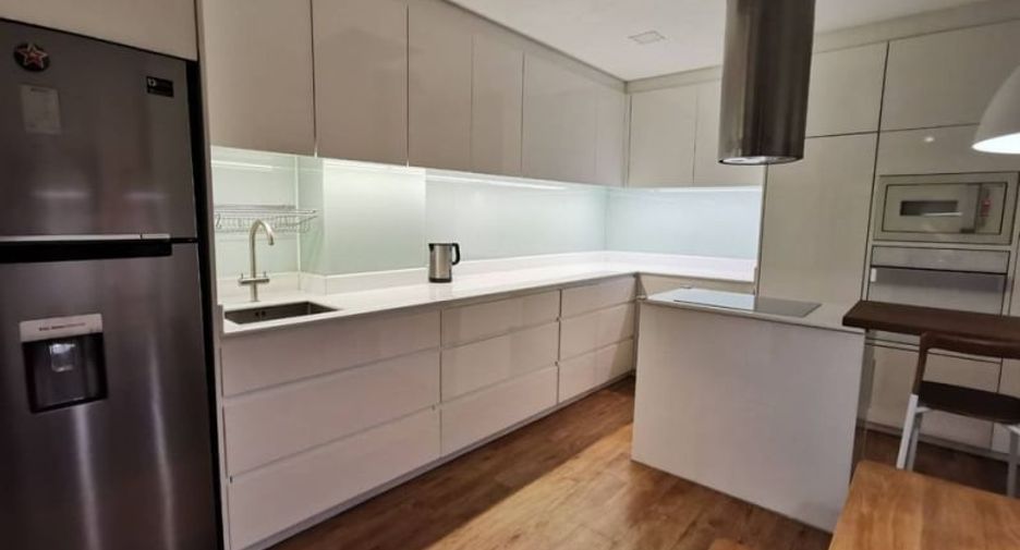 Casa en venta de 4 habitaciones en Yan Nawa, Bangkok