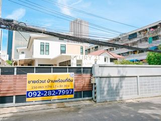 For sale 3 bedrooms house in Phaya Thai, Bangkok
