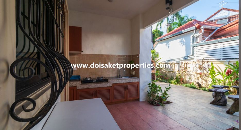 出售 4 卧室 独立屋 在 Mueang Chiang Mai, Chiang Mai