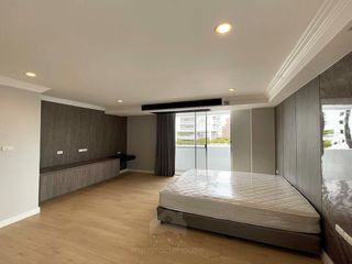 For rent 4 bed apartment in Khlong Toei, Bangkok