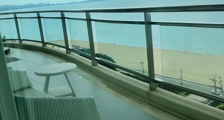 For rent 3 bedrooms condo in Bang Lamung, Chonburi