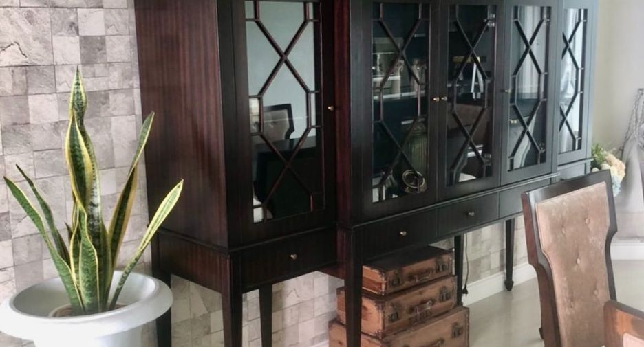 For rent 3 bedrooms condo in Bang Lamung, Chonburi