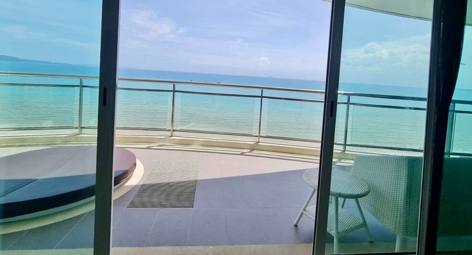 For rent 3 bedrooms condo in Bang Lamung, Chonburi