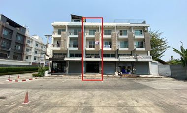 出售 3 卧室 商业空间 在 Khlong Luang, Pathum Thani