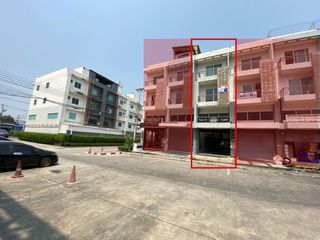 出售 3 卧室 商业空间 在 Khlong Luang, Pathum Thani