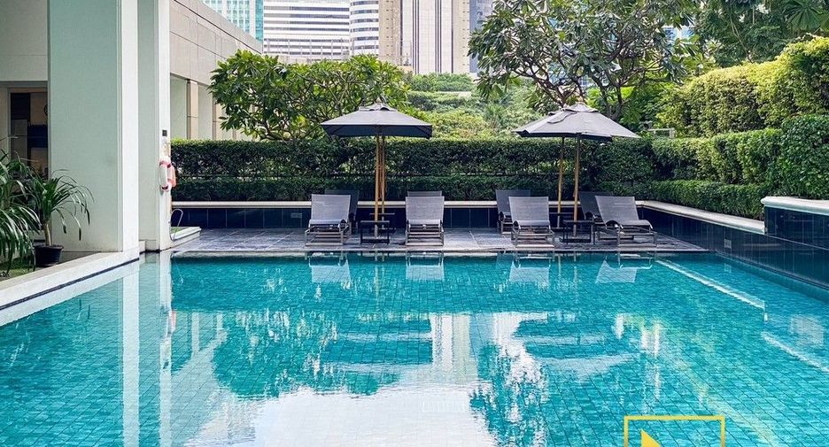 For rent 6 bed serviced apartment in Watthana, Bangkok