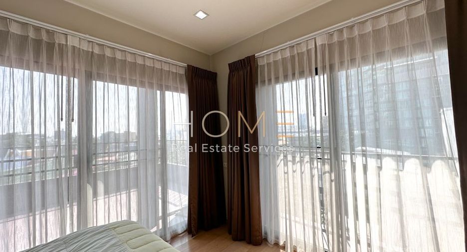 For sale 2 bedrooms condo in Khlong Toei, Bangkok