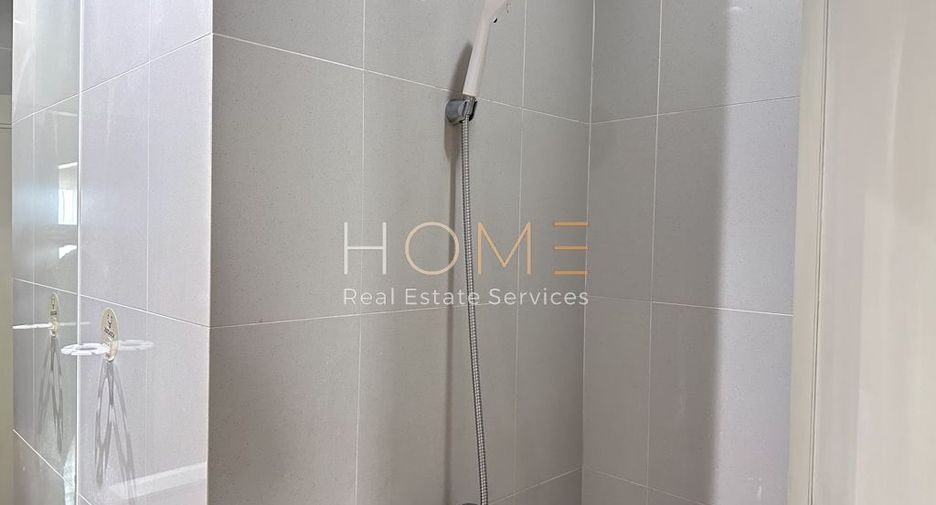For sale 2 bedrooms condo in Khlong Toei, Bangkok