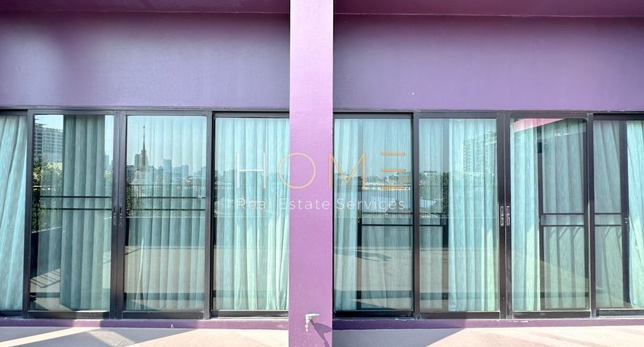 For sale 2 bedrooms condo in Khlong Toei, Bangkok