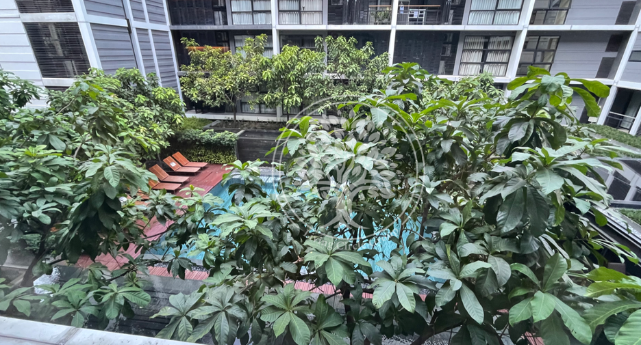 For rent and for sale 1 bed condo in Khlong Toei, Bangkok