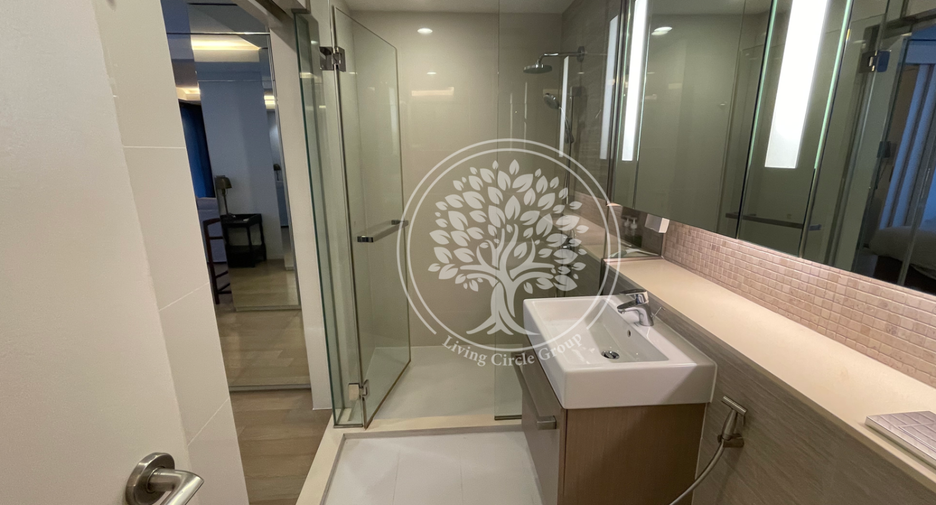 For rent and for sale 1 bed condo in Khlong Toei, Bangkok