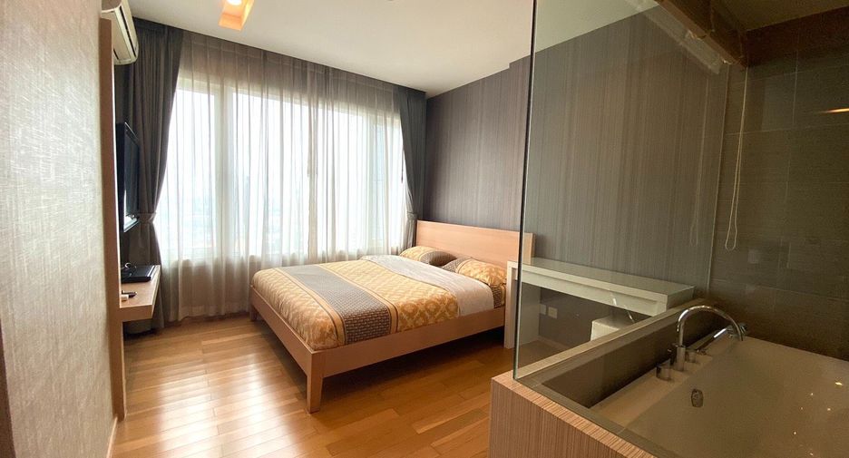 For rent and for sale 2 bedrooms condo in Khlong Toei, Bangkok