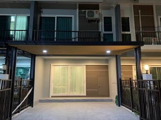 For rent 3 bed townhouse in East Pattaya, Pattaya