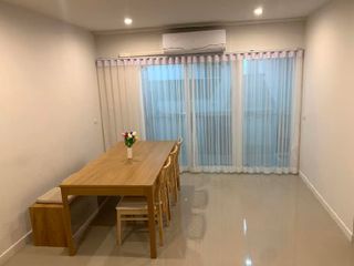 For rent 3 Beds townhouse in East Pattaya, Pattaya