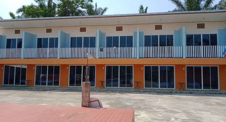 For sale 22 bed hotel in Mueang Chumphon, Chumphon