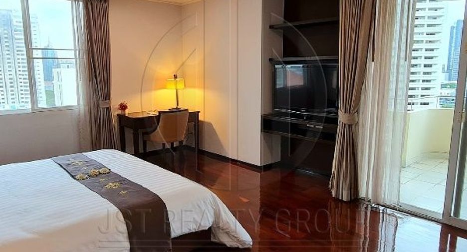 À louer 2 chambres appartement avec services à Watthana, Bangkok