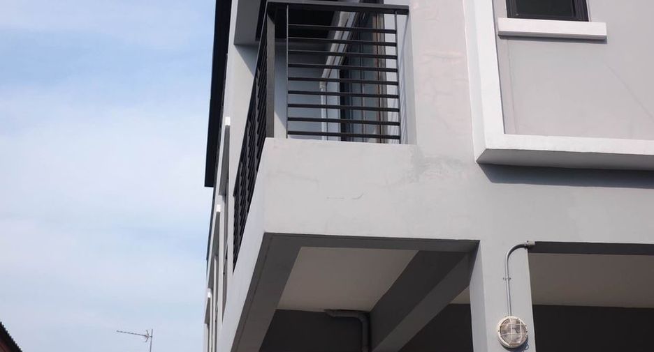 Büro zur Miete mit 10 Zimmer in Suan Luang, Bangkok