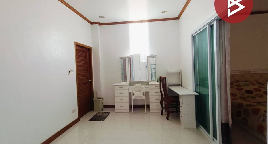 For sale 6 Beds house in Mueang Roi Et, Roi Et