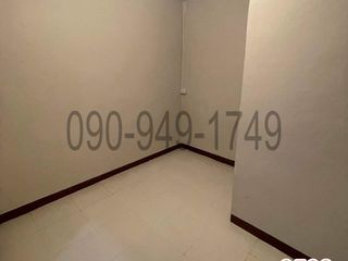 For sale 15 bedrooms retail Space in Bang Kapi, Bangkok