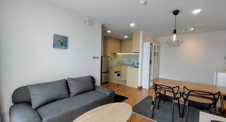 For rent 1 bed condo in Yan Nawa, Bangkok