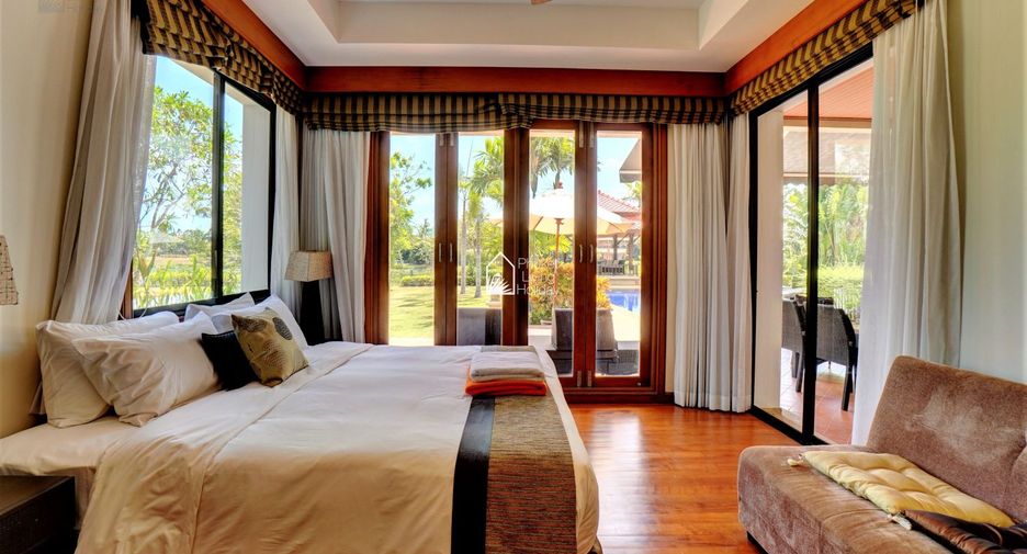 For rent 5 bedrooms villa in Thalang, Phuket