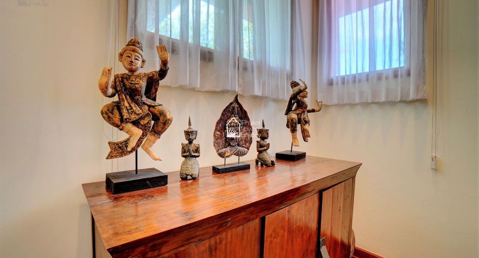 For rent 5 bedrooms villa in Thalang, Phuket