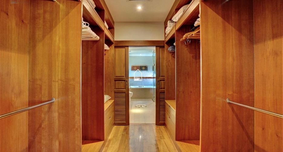 For rent 5 bedrooms villa in Thalang, Phuket