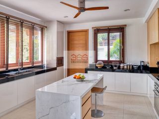For sale 4 Beds house in Bang Na, Bangkok