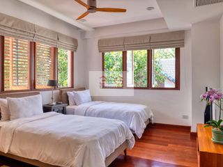 For sale 4 Beds house in Bang Na, Bangkok