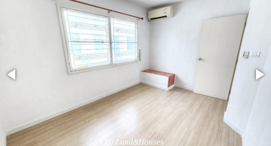 For sale 2 bedrooms townhouse in Bang Phli, Samut Prakan
