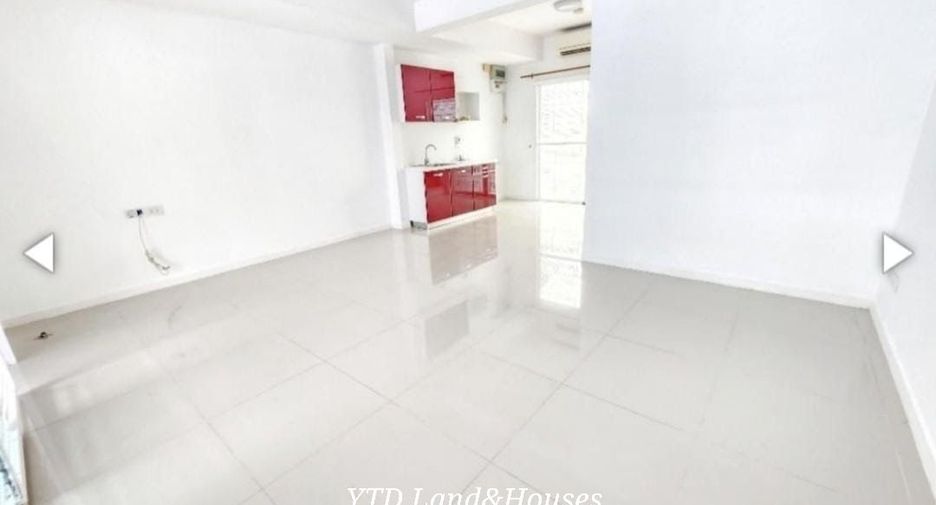 For sale 2 bedrooms townhouse in Bang Phli, Samut Prakan