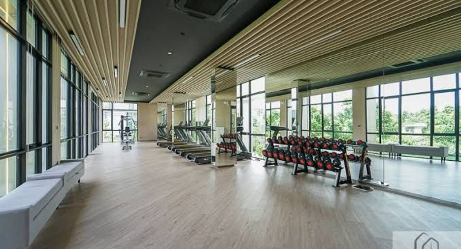 For sale 4 bedrooms house in Suan Luang, Bangkok