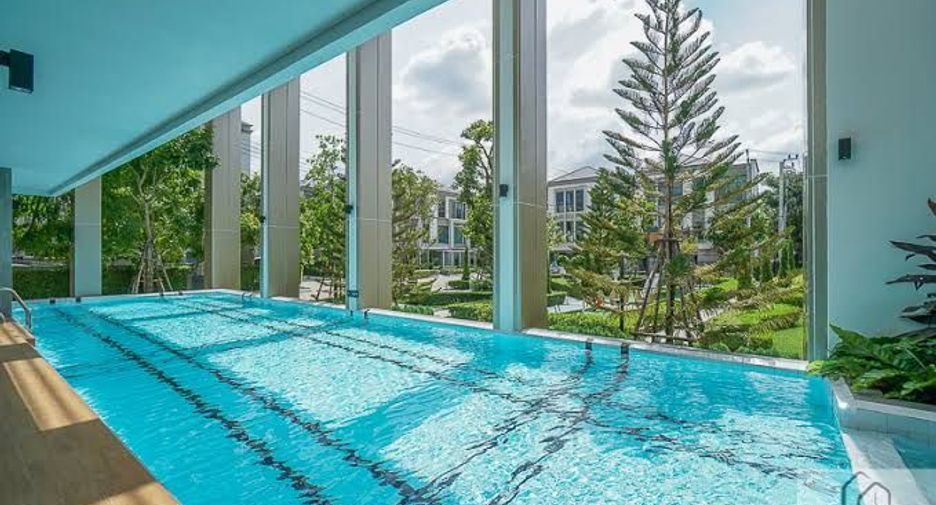For sale 4 bedrooms house in Suan Luang, Bangkok