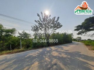 À vendre terrain à Nakhon Chai Si, Nakhon Pathom