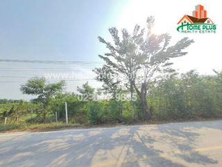 À vendre terrain à Nakhon Chai Si, Nakhon Pathom