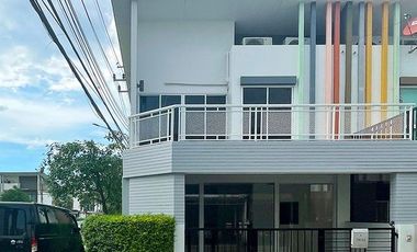 ขาย 3 ห้องนอน ทาวน์เฮ้าส์ ใน บางเขน, กรุงเทพฯ