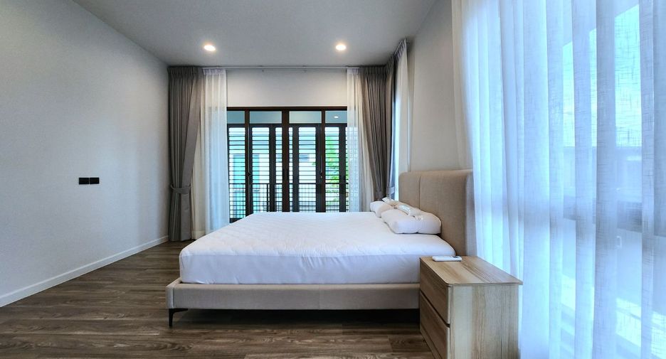 ให้เช่า 4 เตียง บ้านเดี่ยว ใน บางกะปิ, กรุงเทพฯ