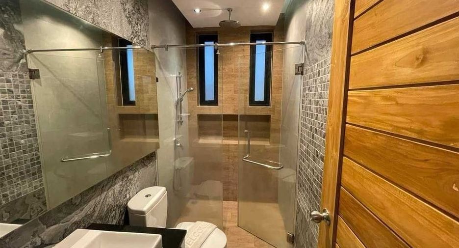 For rent 2 bedrooms villa in Mueang Phuket, Phuket