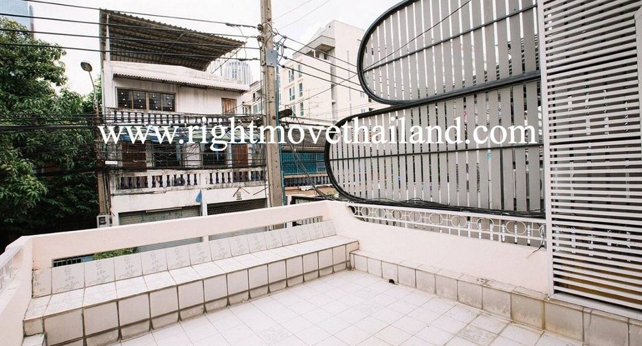 For rent 2 Beds house in Din Daeng, Bangkok