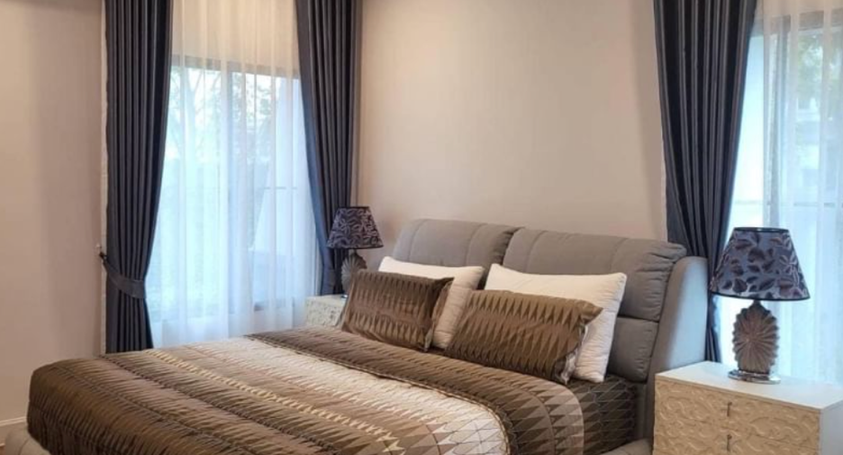 For rent 4 bedrooms house in Saphan Sung, Bangkok