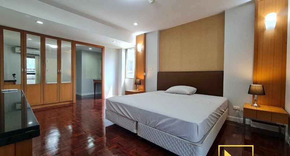 For rent 2 bedrooms apartment in Watthana, Bangkok
