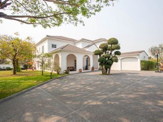 For sale 4 bedrooms villa in Mueang Chiang Mai, Chiang Mai