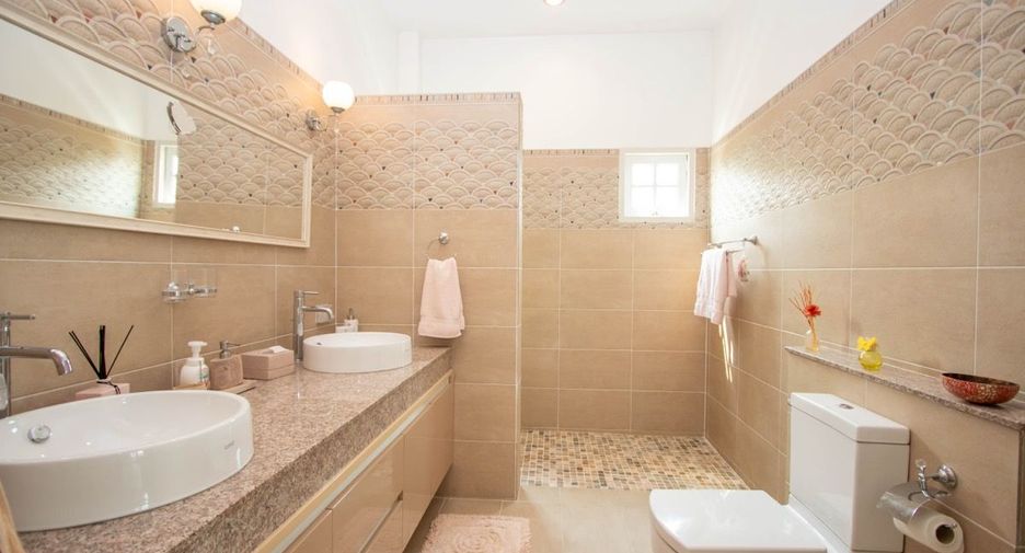 Продажа 4 спальни вилла в Mueang Chiang Mai, Чианг Маи