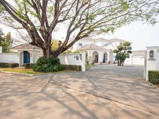 For sale 4 bedrooms villa in Mueang Chiang Mai, Chiang Mai
